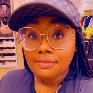 Meet your Posher, Pleasantly